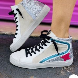 Shushop sneakers